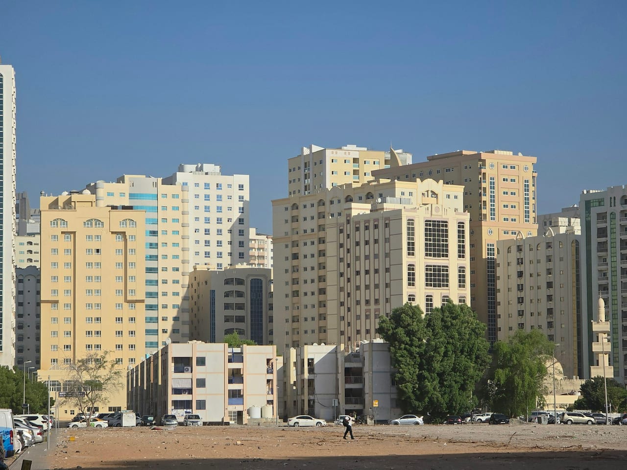 Skycourts Tower E